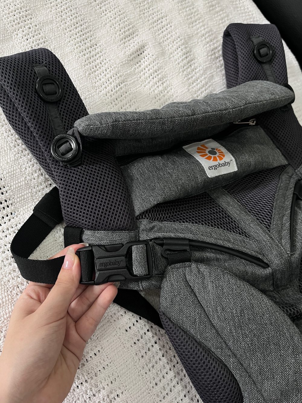 Địu Ergobaby Omni 360 Cool air mesh màu xám (0→4y, tối đa 20kg) tặng kèm yếm địu Mumuv - Ảnh 16