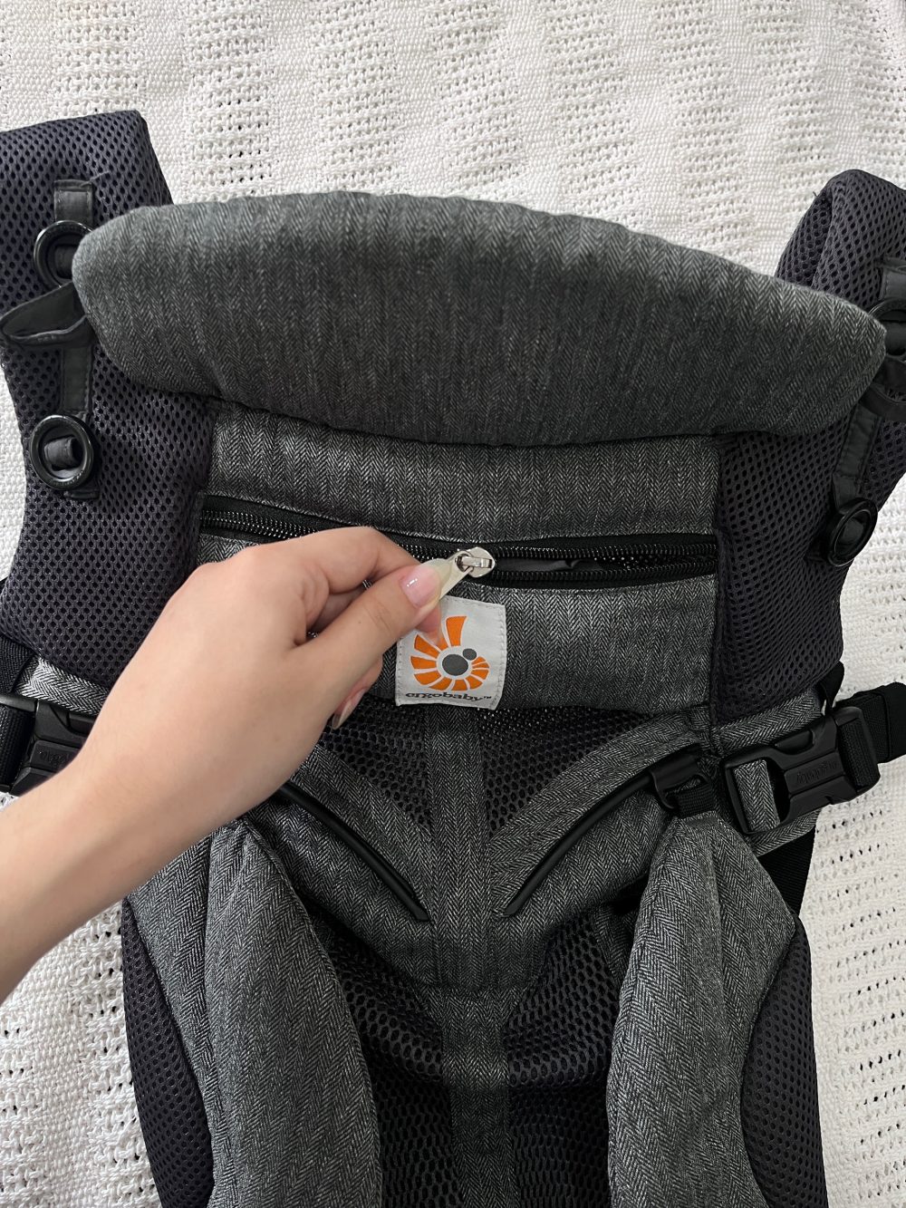 Địu Ergobaby Omni 360 Cool air mesh màu xám (0→4y, tối đa 20kg) tặng kèm yếm địu Mumuv - Ảnh 4