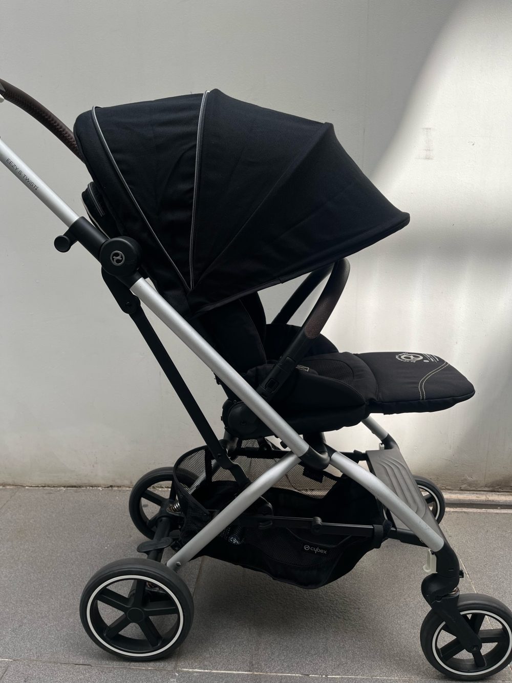 Xe Đẩy Cybex 2 Chiều Eezy S Twist+2 màu magic black ( size: 0m->4m, tối đa 22kg) - Ảnh 3