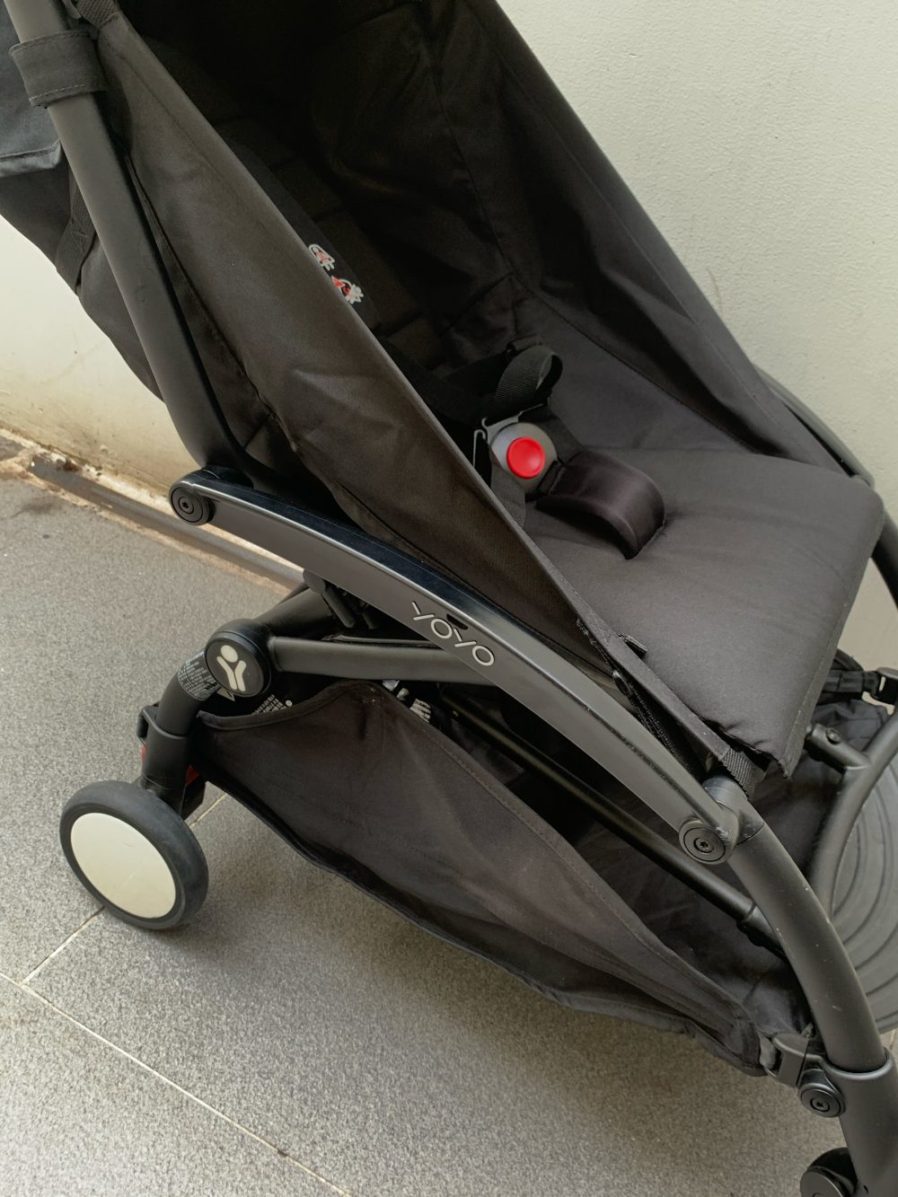 Xe đẩy Babyzen Yoyo+ màu đen khung đen (6m-22kg~4y) - Ảnh 10