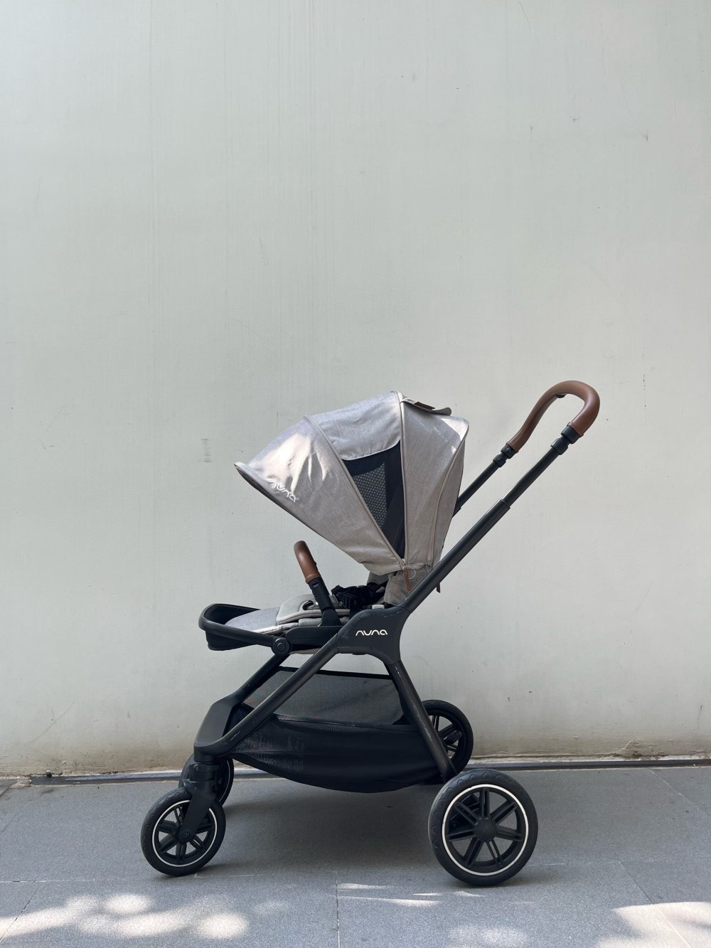 Bộ xe đẩy Nuna Triv Next màu hazelwood ( Size: 0m->4m, tối đa 22kg6)và Nôi Nuna Pipa Next màu carviar kèm Adapter - Ảnh 12
