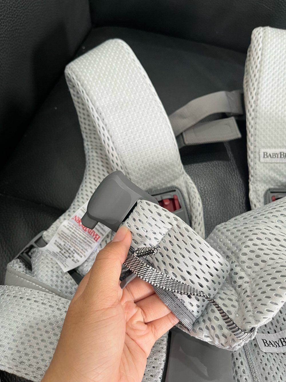 Địu Baby Bjorn One Air 3D mesh màu silver ( size: 0->3y~3kg5->15kg, full box) - Ảnh 2