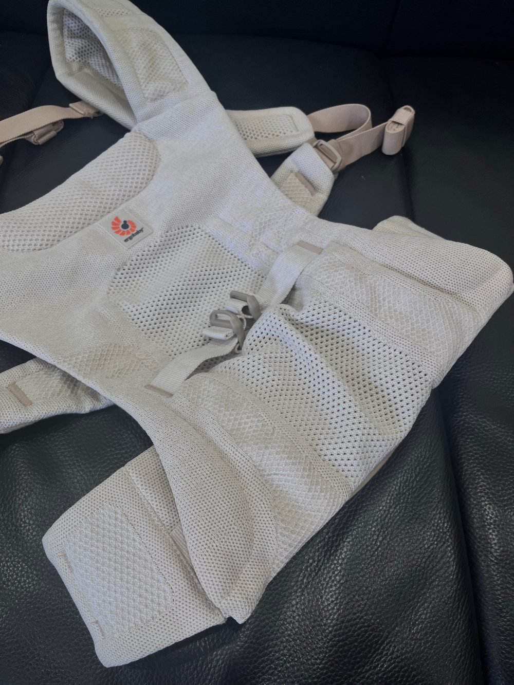 Địu Ergobaby Aerloom màu sandstone - Ảnh 4