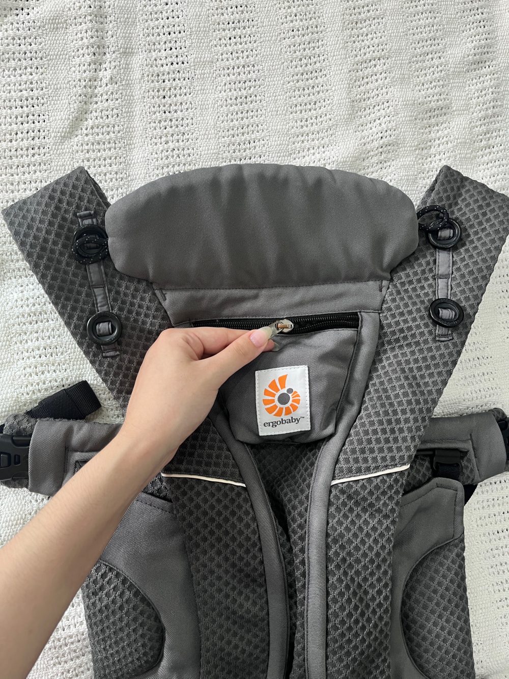 Địu Ergobaby Omni Breeze màu xám (0→4y, tối đa 20kg) tặng kèm yếm địu Ergobaby - Ảnh 3