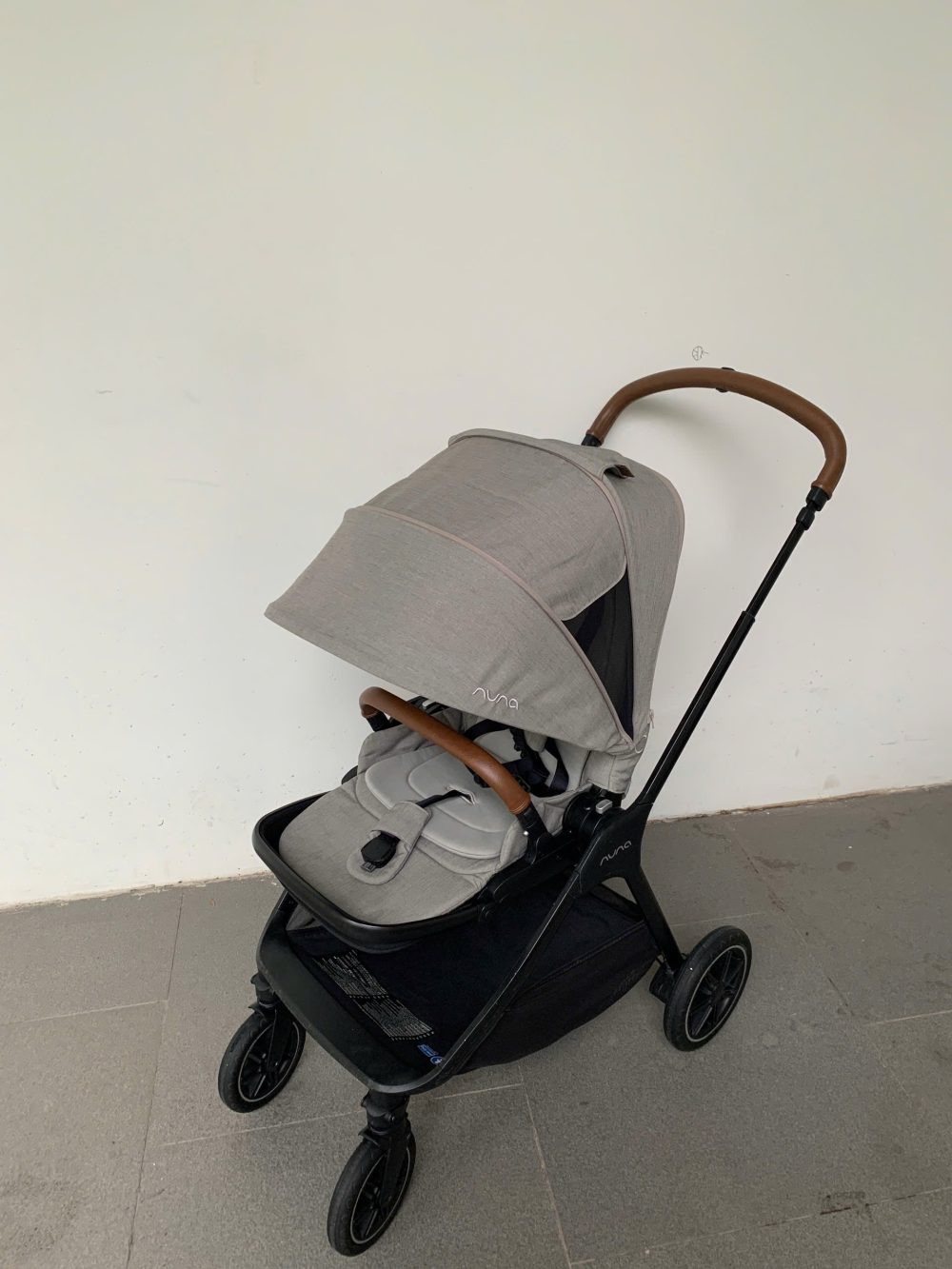 Xe đẩy Nuna triv next (màu xám) - cho bé 0-22kg - Ảnh 4