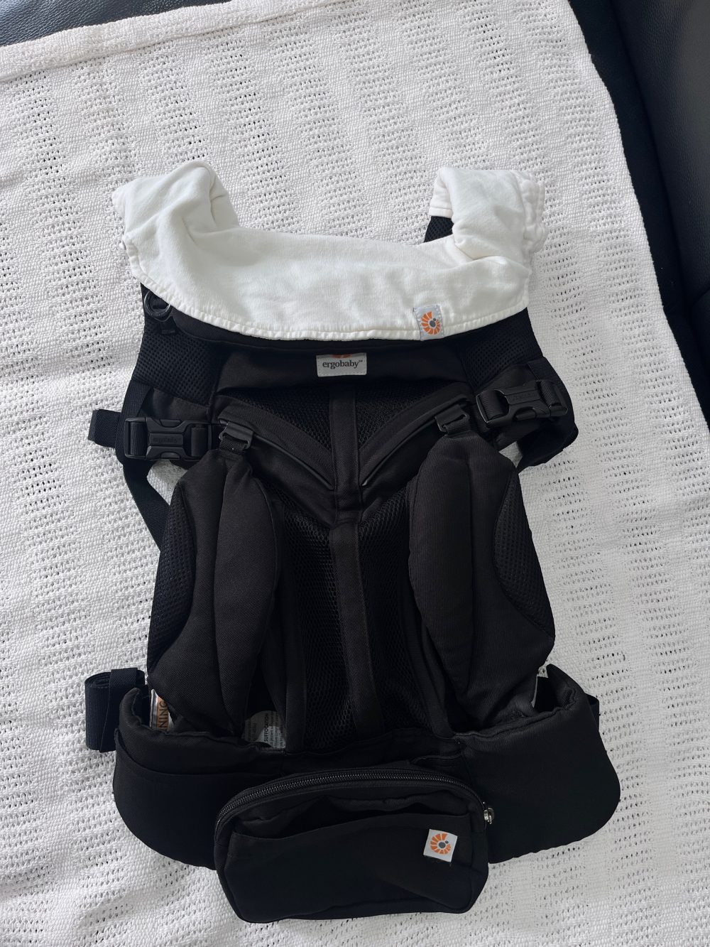 Địu Ergobaby Omni 360 Coolair màu đen (0→4y, tối đa 20kg) tặng kèm yếm địu Ergobaby - Ảnh 23