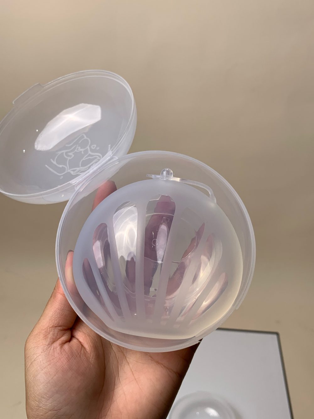 Phễu hứng sữa Coniu gen X hình con sò dùng đc khi nằm - Ảnh 4