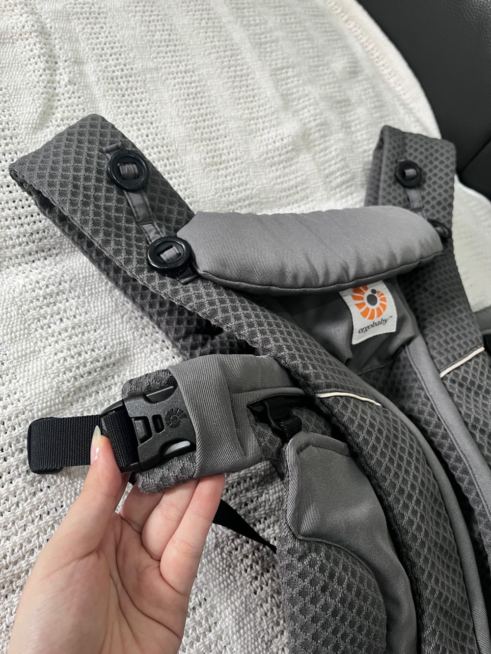 Địu Ergobaby Omni Breeze màu xám (0→4y, tối đa 20kg) tặng kèm yếm địu Ergobaby - Ảnh 11