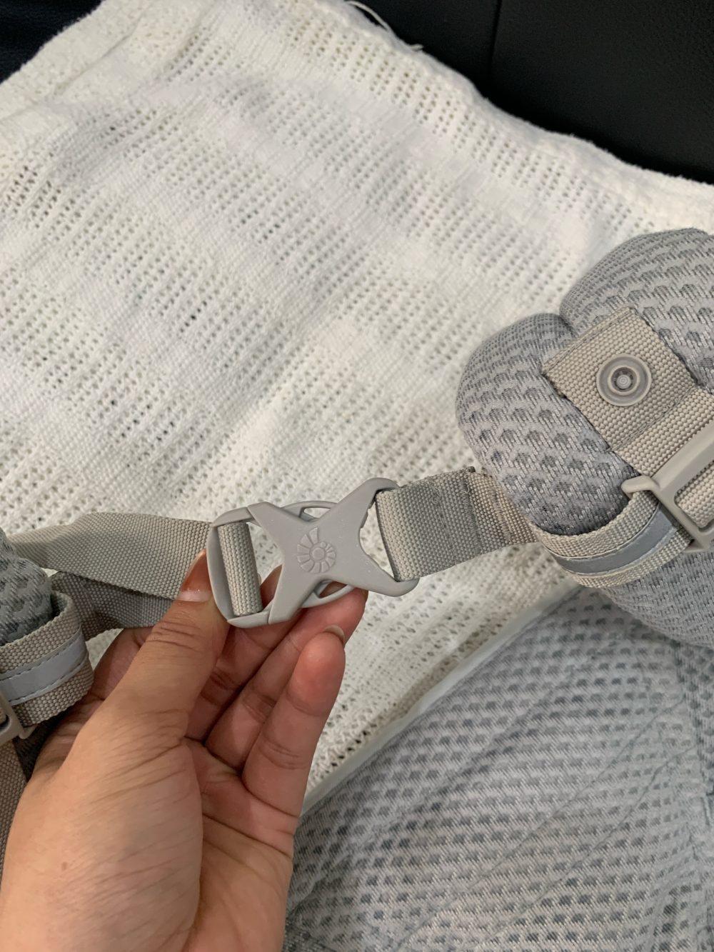 Địu Ergobaby Omni Breeze màu xám - Ảnh 10
