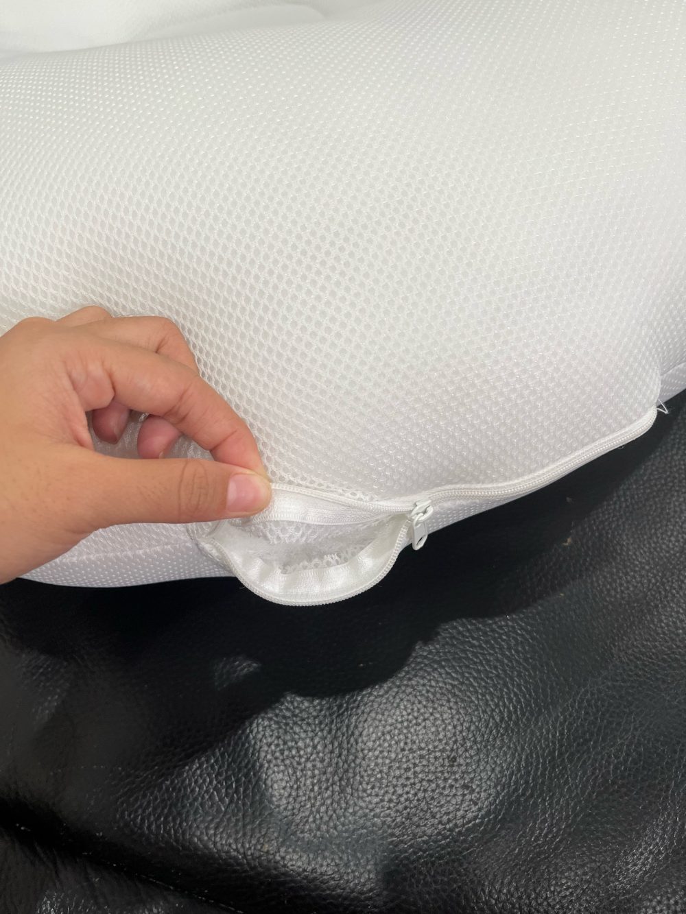 Gối chống trào ngược Rototo Airmesh hoạ tiết gấu ( Size: 0->14m, còn túi đựng) - Ảnh 3