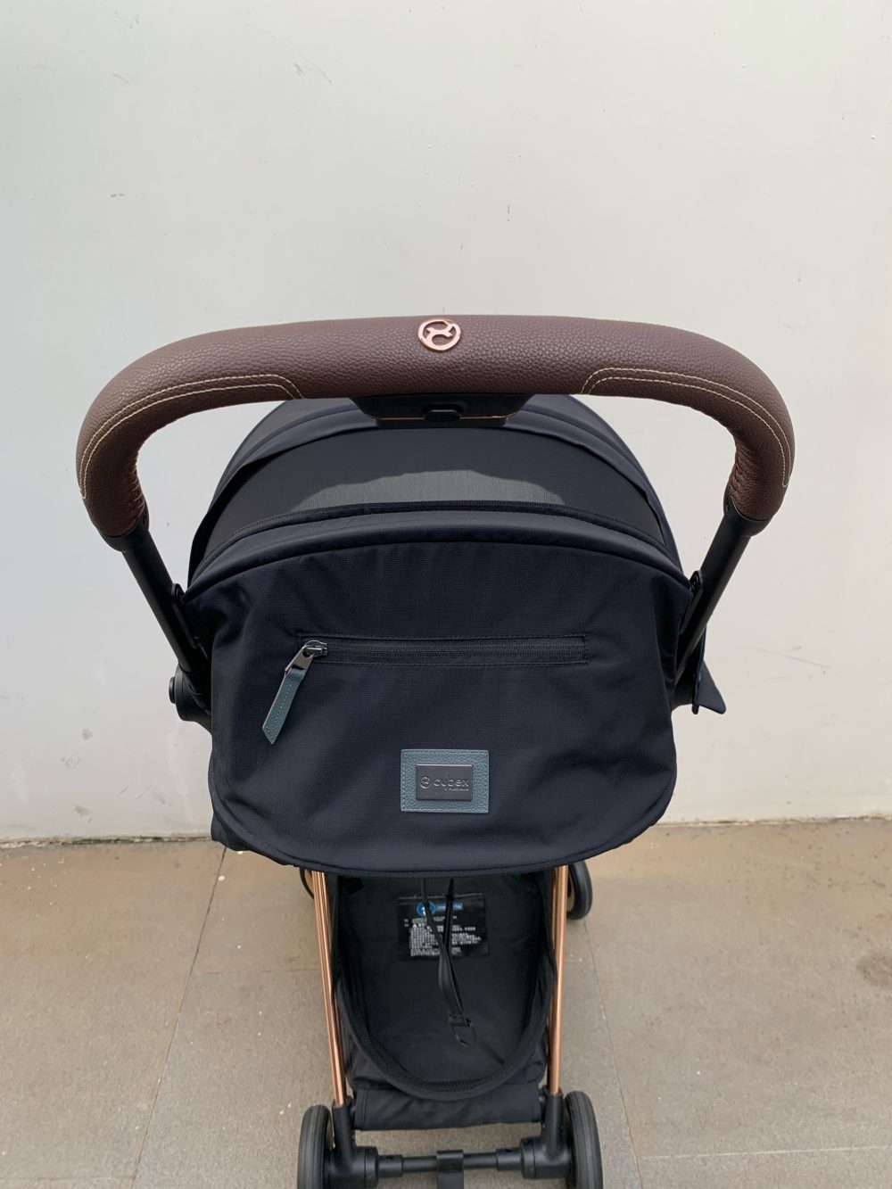 Xe đẩy gấp gọn Cybex Platinum Coya khung rosegold màu Sepia black kèm cup holder, áo mưa, túi vải đựng - Ảnh 14