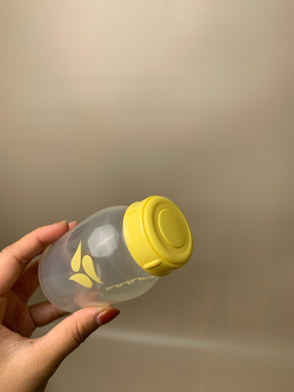 Máy hút sữa Medela Pump in style max flow (bản đầy đủ) kèm 1 bình trữ + núm ti (full box) - Ảnh 44
