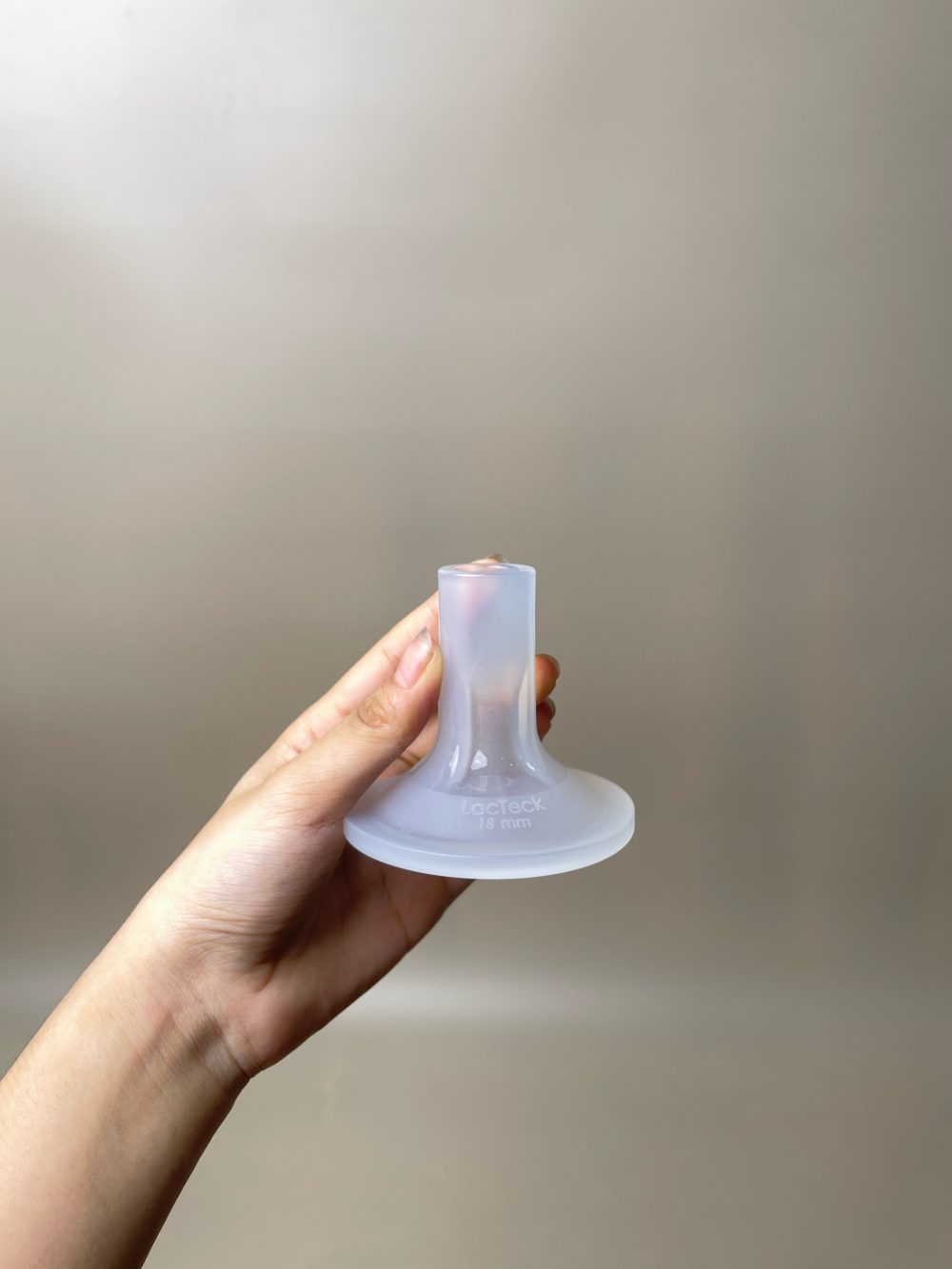 Set 2 phễu hút sữa silicon LACTECK (size: 18mm, full box) - Ảnh 11