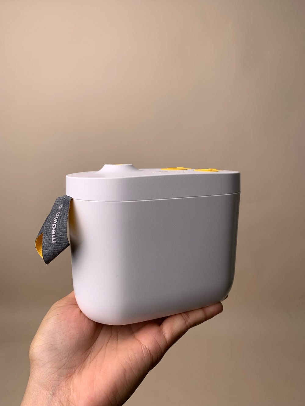 Máy hút sữa Medela Pum in Style Maxflow hand free (cúp rảnh tay) - Ảnh 4