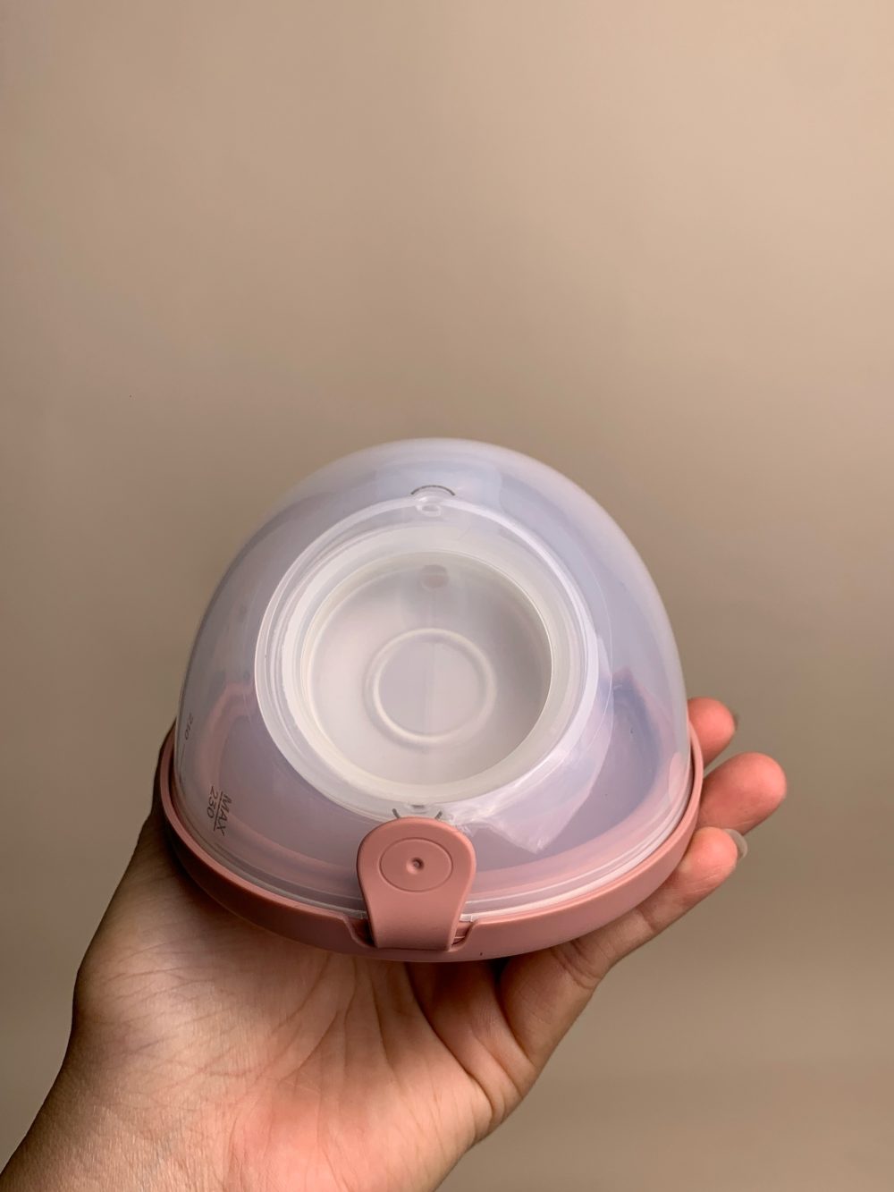Máy hút sữa Momcozy V1 pro cup hồng (kèm bộ 2 cup + dây thay thế) - Ảnh 7
