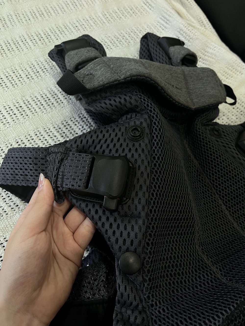 Địu Trẻ Em Baby Bjorn Harmony màu Anthracite (0-3y/~15kg) - Ảnh 6
