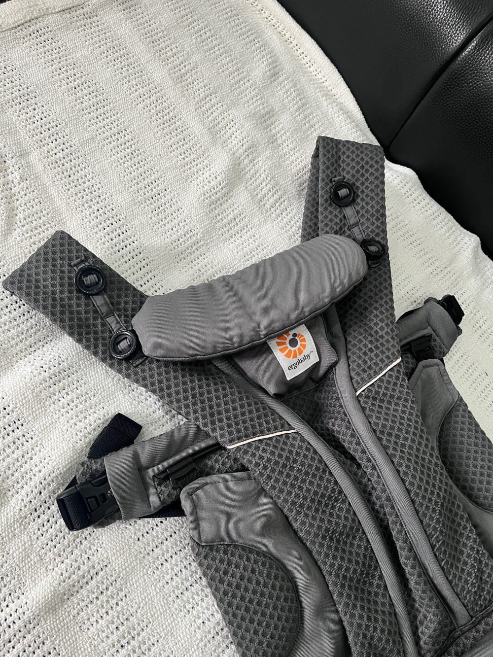 Địu Ergobaby Omni Breeze màu xám (0→4y, tối đa 20kg) tặng kèm yếm địu Ergobaby - Ảnh 9