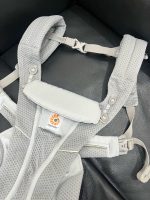 Địu Ergobaby Omni Breeze, Pearl Grey ( 0m-> 20kg, tặng kèm yếm địu) - Ảnh 4