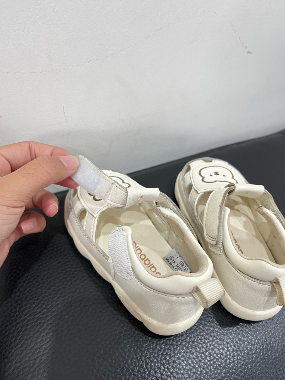 Giày trẻ em balabala hoạ tiết con gấu màu be (size: 21~ 12,8–> 13,2cm) - Ảnh 2