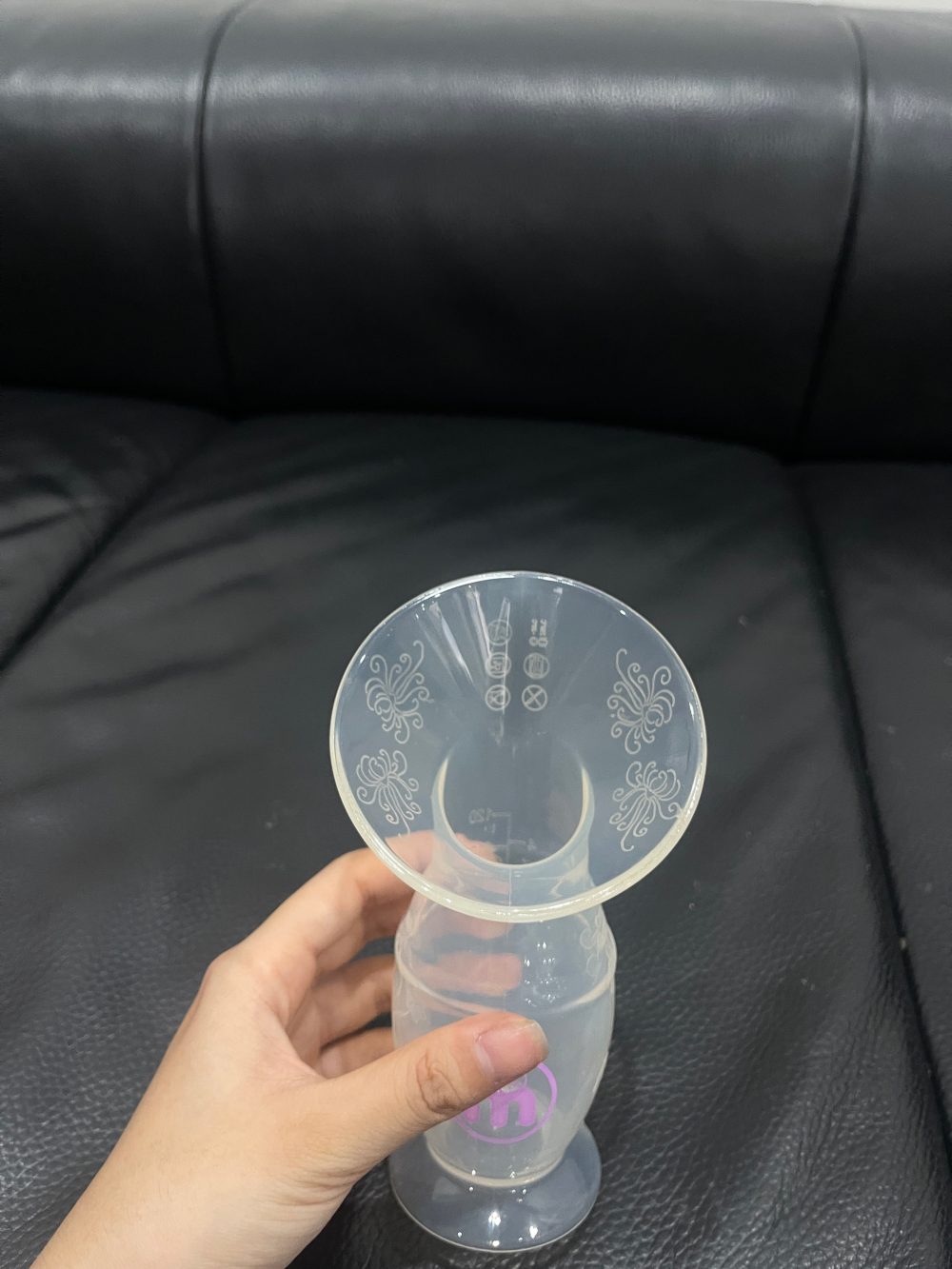 Cốc hứng sữa silicone Mama's Choice - Ảnh 5