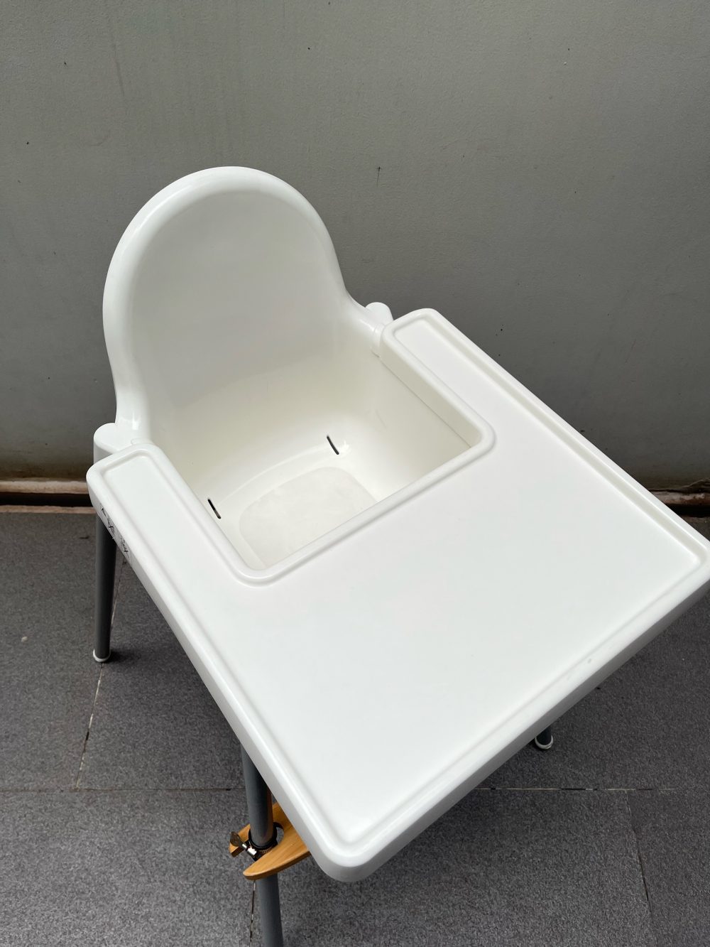 Ghế ăn dặm Ikea màu trắng (size: 6m->3y, tối đa 15kg) - Ảnh 9