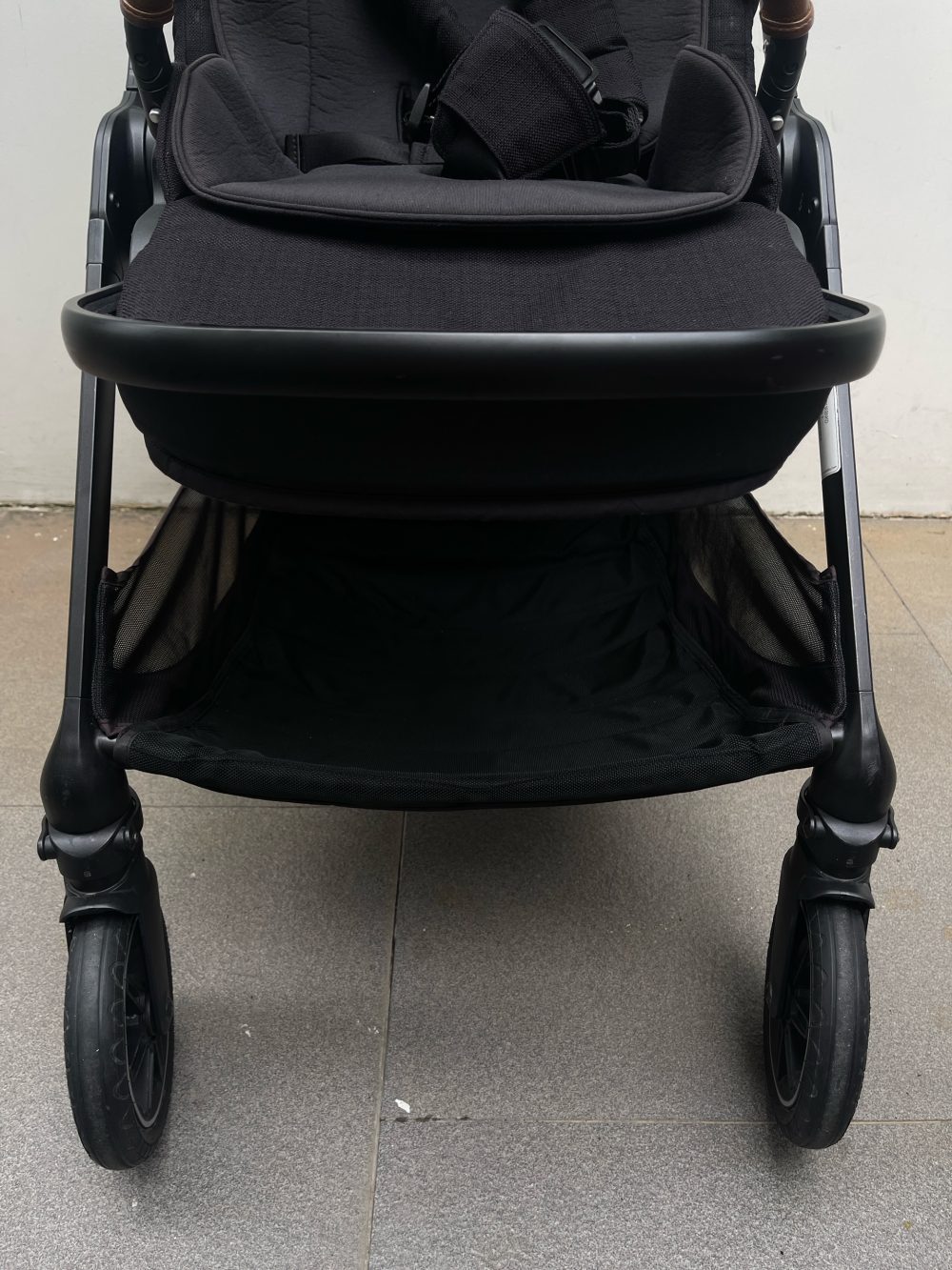 Xe đẩy Nuna Triv màu đen (0->4y, tối đa 22kg) - Ảnh 16