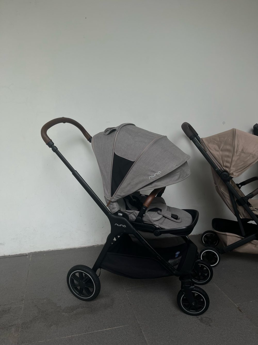 Xe đẩy Nuna triv next (màu xám) - cho bé 0-22kg - Ảnh 10