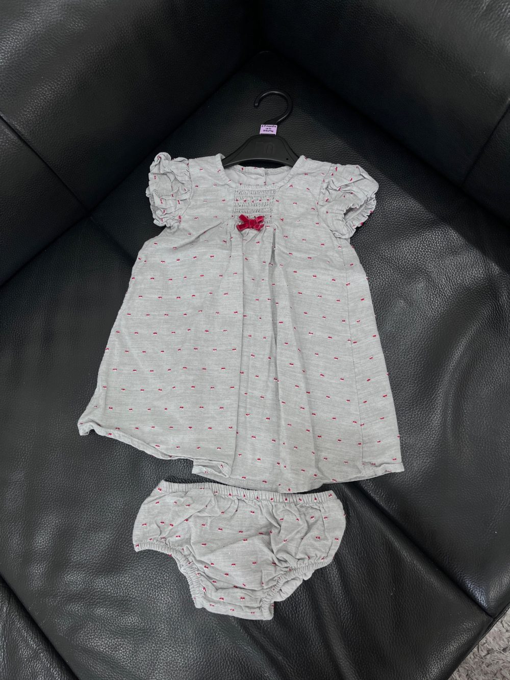 Set váy và quần thêu dobby Mothercare màu xám ( size: 6→9m) - Ảnh 10
