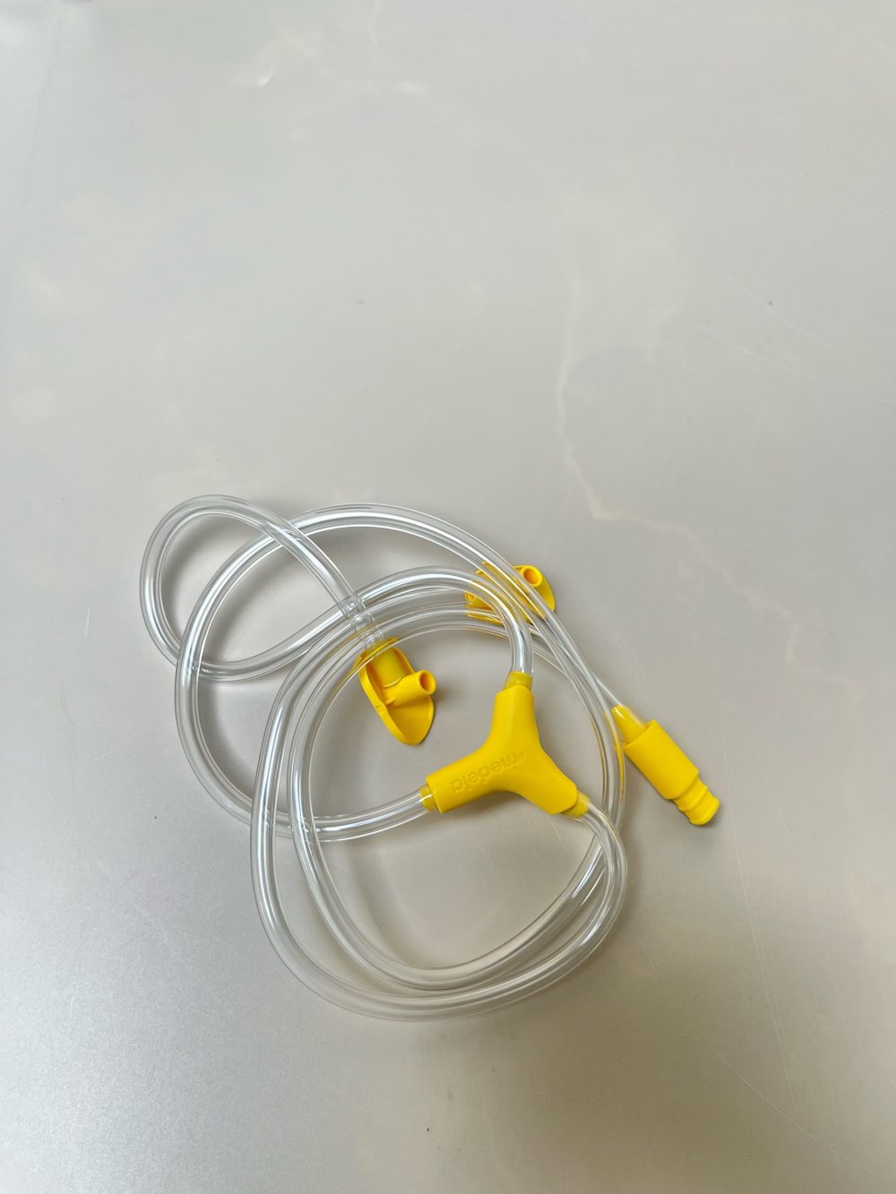 Bộ phụ kiện cổ nối máy hút sữa Medela kèm ống hơi Medela Freestyle, bình trữ sữa ( no box) - Ảnh 7