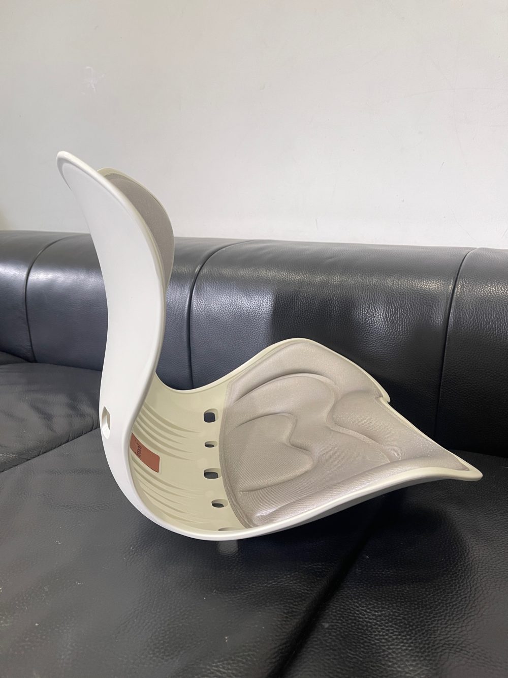 Ghế Công Thái Học Isuni Điều Chỉnh Tư Thế Ngồi Chống Gù Lưng bảng nâng cấp (no box) - Ảnh 2