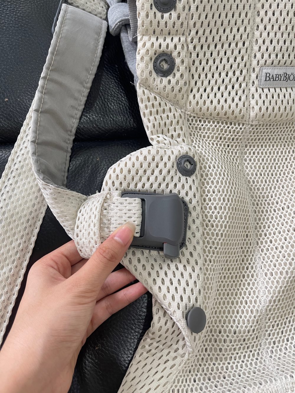Địu Baby Bjorn Harmony màu kem (0->3y, tối đa 15kg, full box) - Ảnh 2