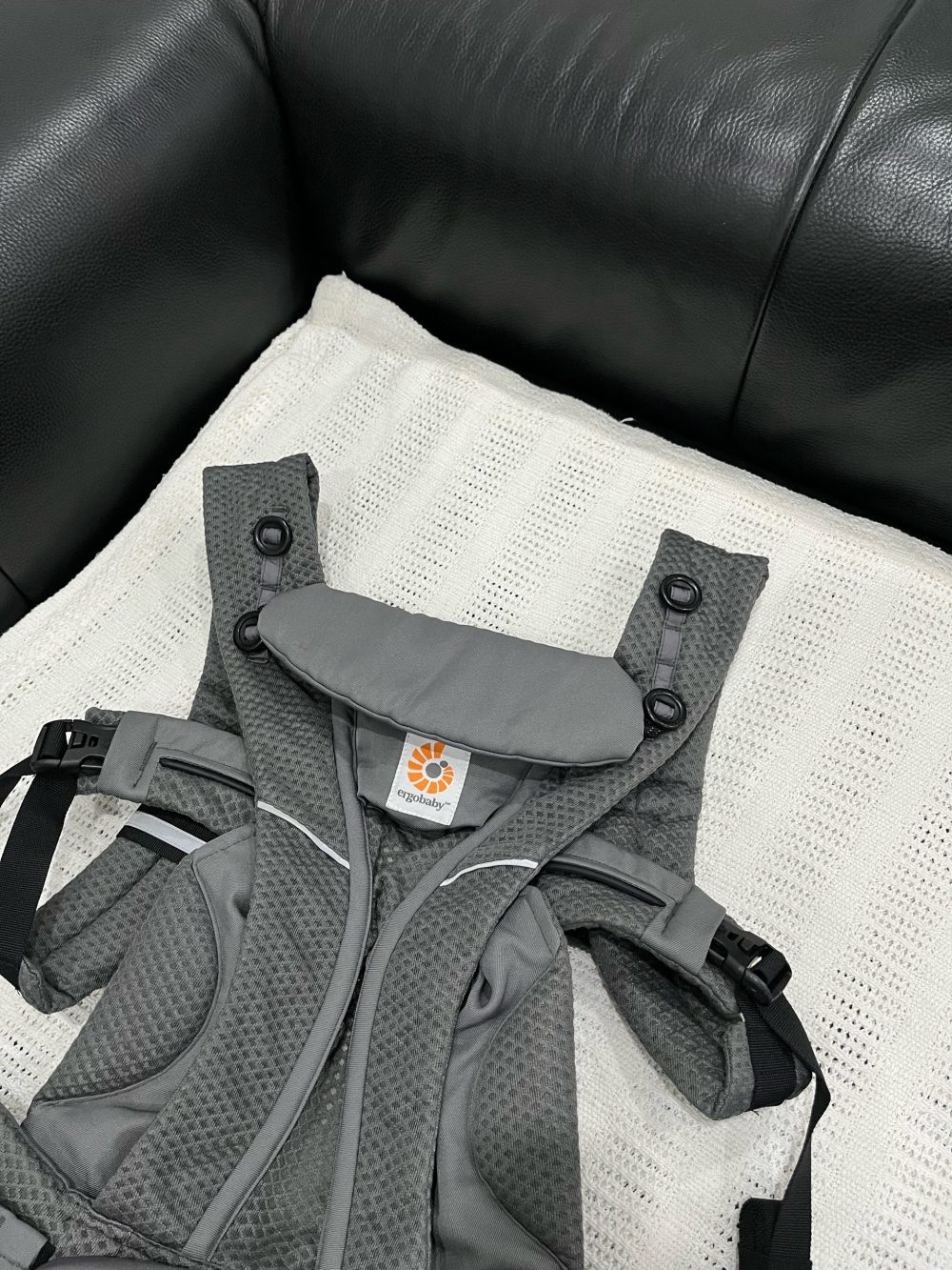 Địu Ergobaby Omni Breeze màu Graphite grey (size: 0->48m, tối đa 20kg) - Ảnh 7
