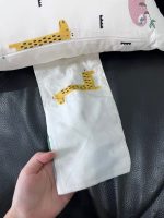 Gối hỗ trợ cho bé ti Gubei màu trắng - Ảnh 11