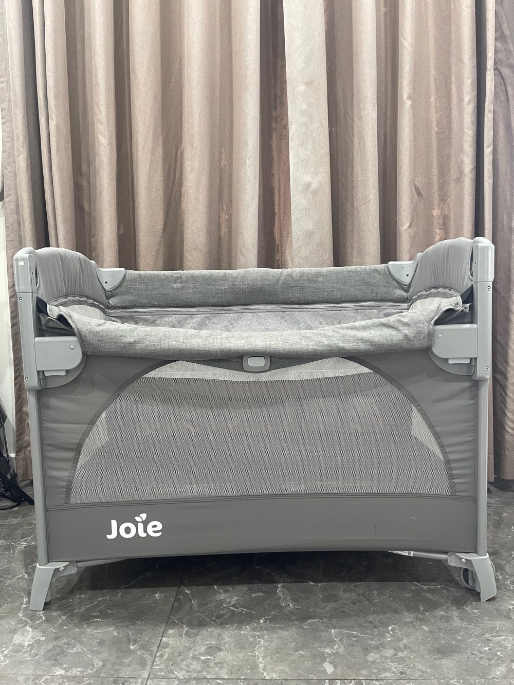 Giường cũi cho bé Joie Kubbie Sleep Foggy Gray (tối đa 9kg) - Ảnh 19