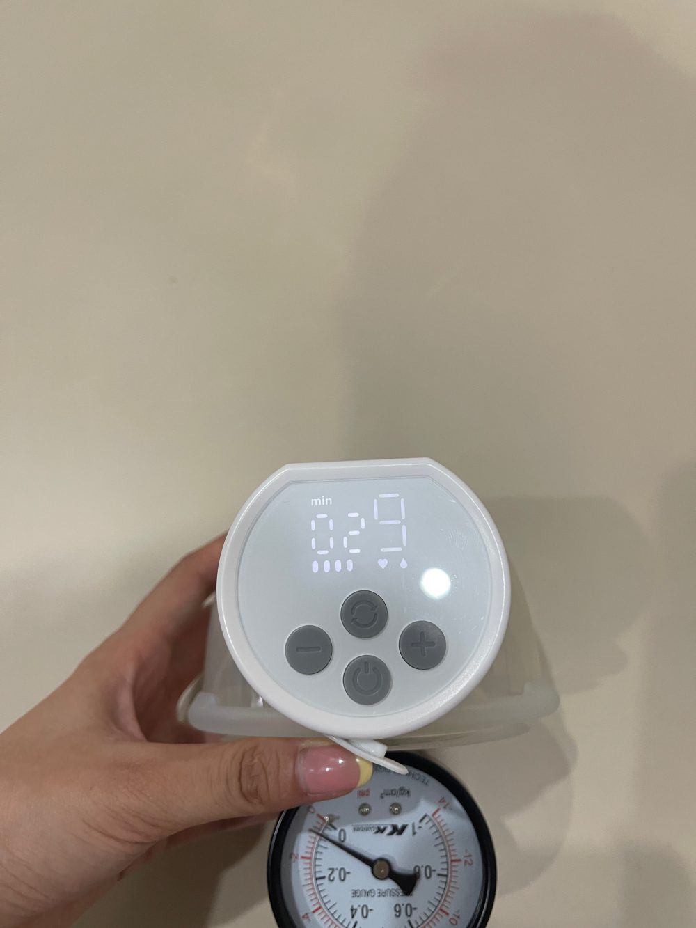 Máy hút sữa Momcozy S12 Pro (10/01/2027, full box), tặng kèm kem trị nứt đầu ti Medela - Ảnh 37