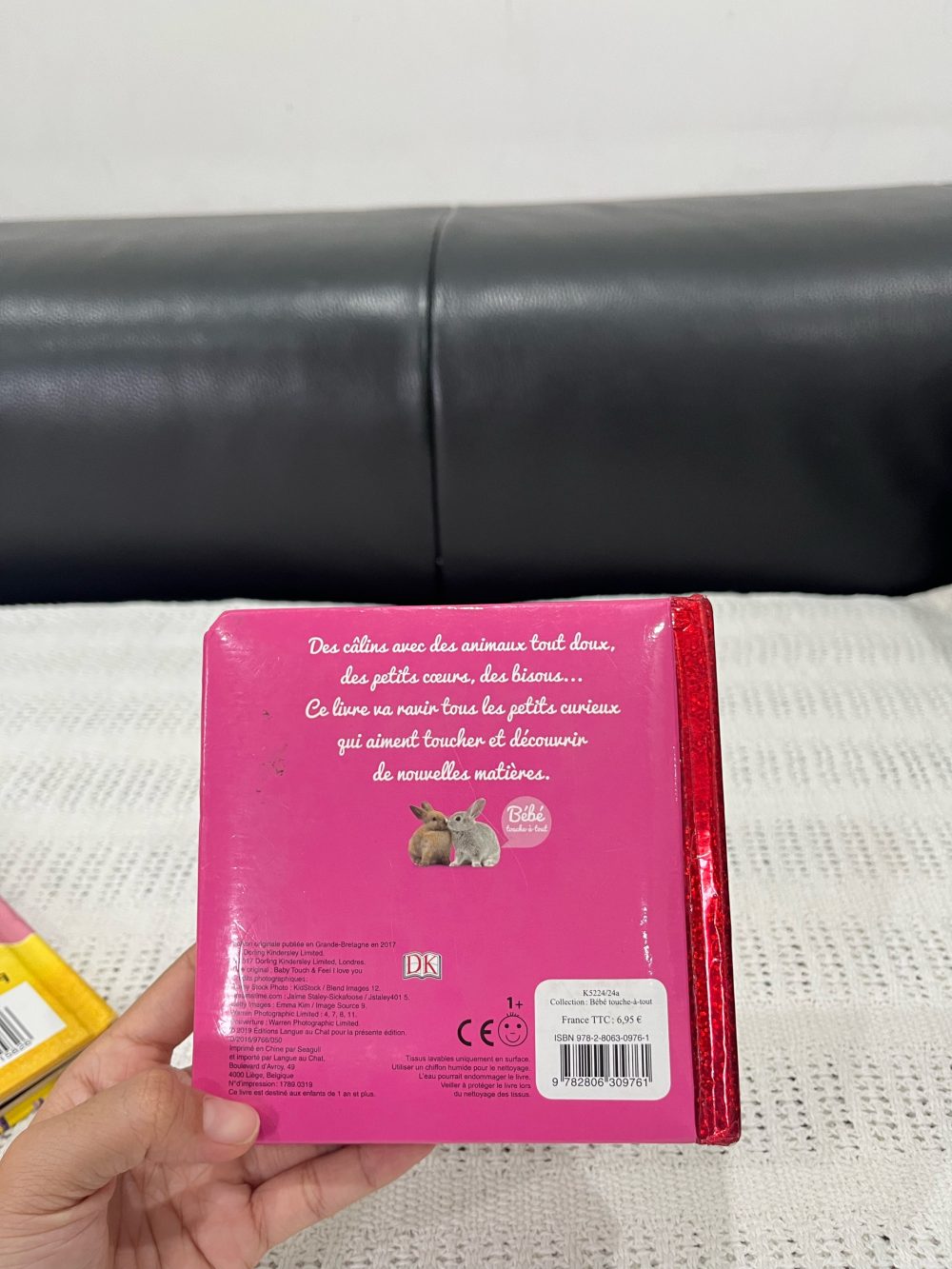 Set 2 cuốn sách rối tay Wendy the Wide-mouthed Frog và Je’aime - Ảnh 3