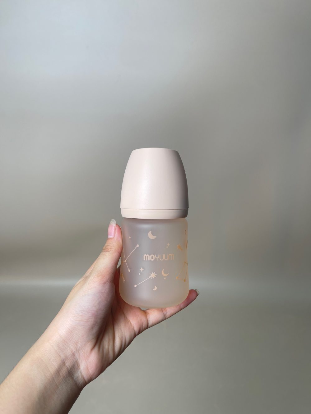 Set 2 bình sữa Moyuum thủy tinh bọc silicone trăng sao 150ml (không kèm núm ti) - Ảnh 4