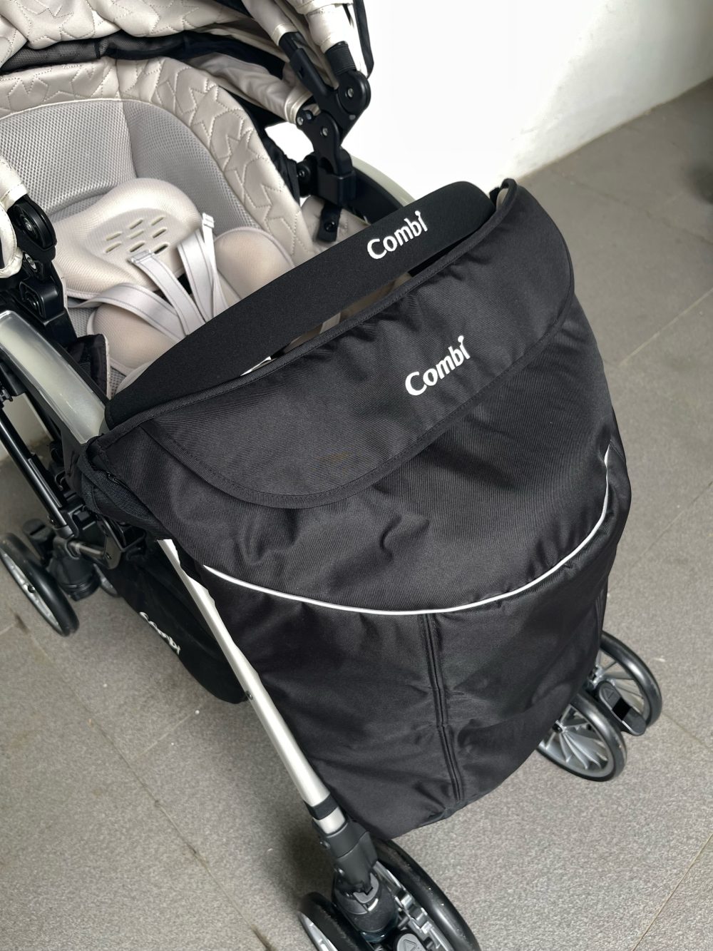 Xe đẩy Combi Umbretta Premium - Ảnh 24