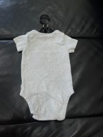 Set bodysuit, quần dài và mũ Mothercare màu xám (9→12m) - Ảnh 9