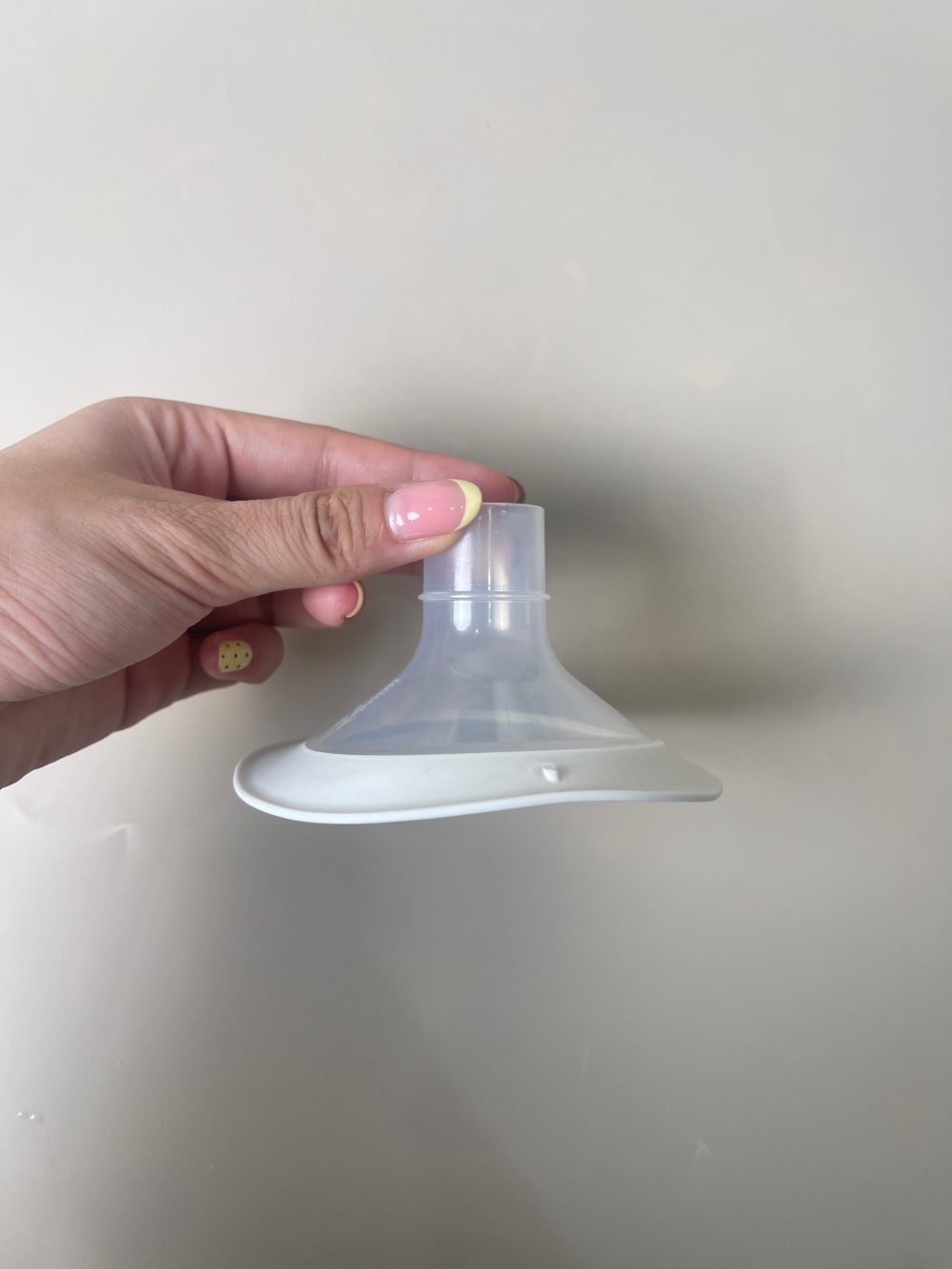 Máy hút sữa Medela Sonata (full box) - seal VNQ - Ảnh 12