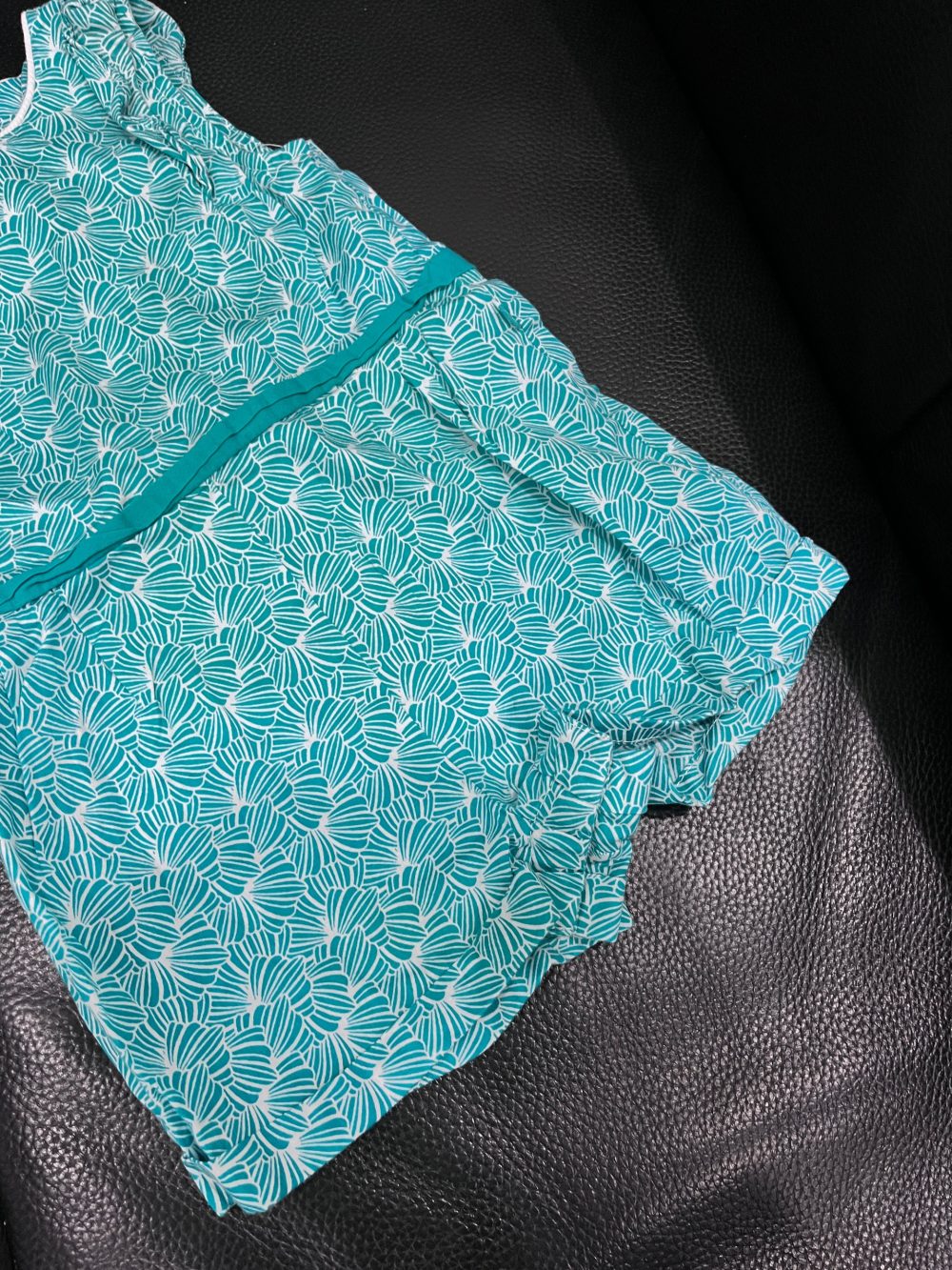 Set áo dài hồng phối quần lụa xanh tặng kèm bodysuit Obaibi màu xanh (size: 9→12m) - Ảnh 4