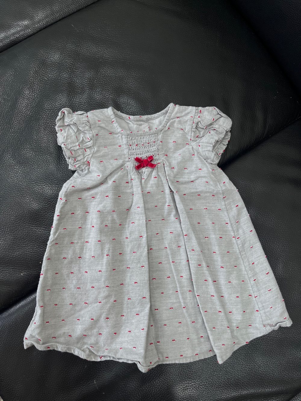 Set váy và quần thêu dobby Mothercare màu xám ( size: 6→9m) - Ảnh 3
