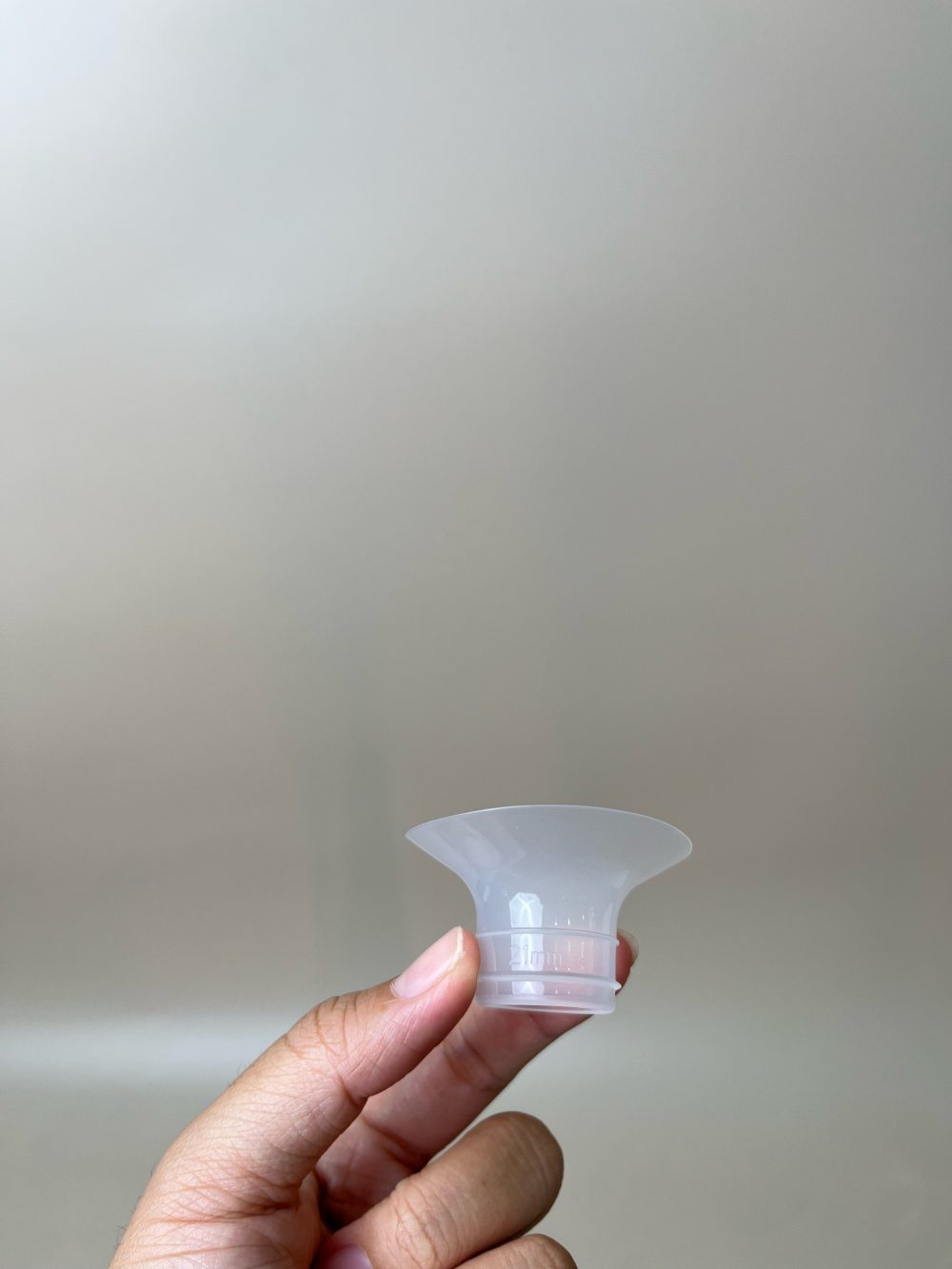 Máy hút sữa không dây MOMCOZY M9 ( full box, BH 22/4/2027) - Ảnh 8