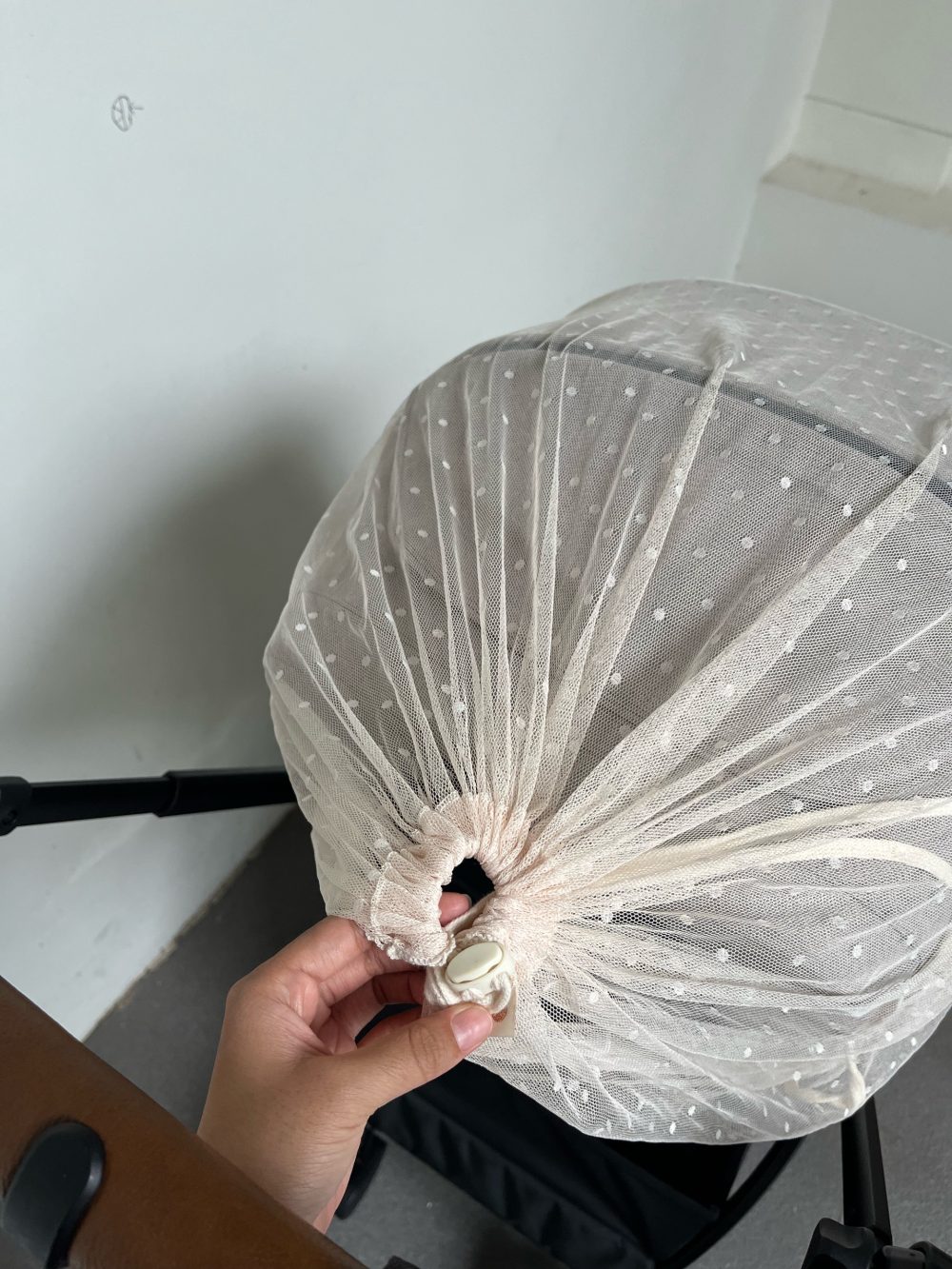 Xe đẩy Nuna triv màu xám be khung đen ( size: 0->22kg, full box) kèm cúp holder và adapter - Ảnh 22