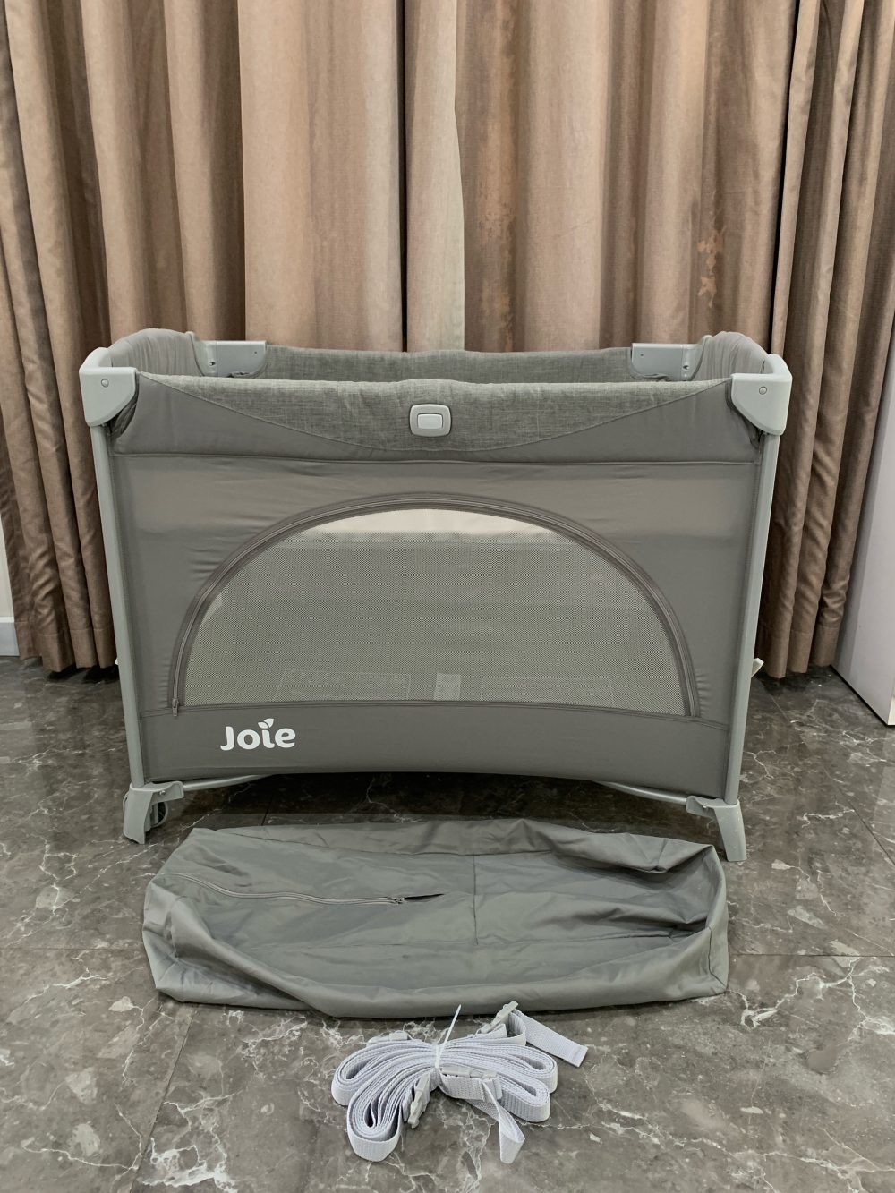 Giường cũi gấp gọn Joie Kubbie Sleep Foggy Gray - Ảnh 2