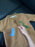Sleepsuit hoạ tiết khủng long Minene màu nâu (size 12→18m) - Ảnh 5