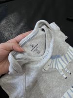Set bodysuit, quần dài và mũ Mothercare màu xám (9→12m) - Ảnh 5