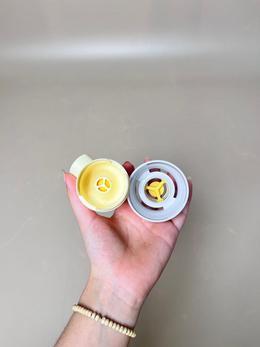 Máy hút sữa Medela Sonata (2 bộ cổ nối, full phụ kiện) BH 17/12/2026 - Ảnh 14