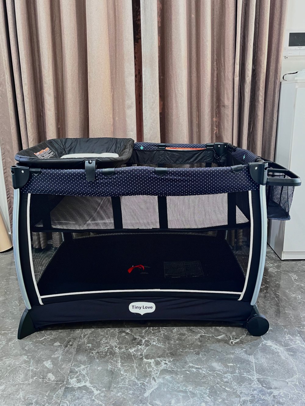 Giường cũi 6 trong 1 Tiny Love Grow Activity Play Yard - Ảnh 20