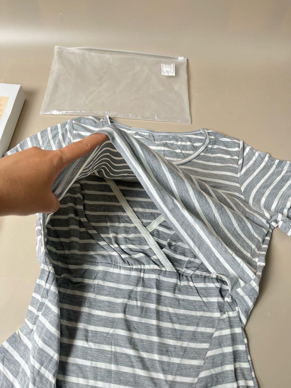 Set 2 áo ngực hút sữa Mom Trusted và áo cho bé bú ( size: L) tặng kèm miếng thấm sữa pigeon - Ảnh 5